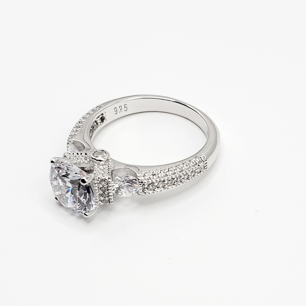 Pristine Round Cut Solitaire Ring - image 1